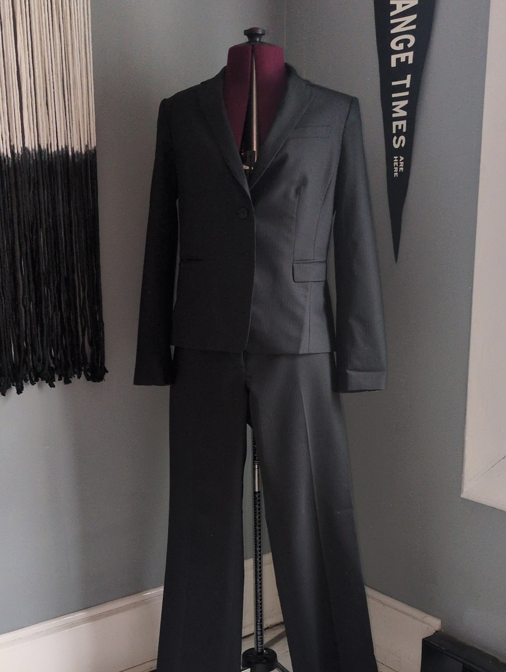 Ann Taylor Black Women's Two-Piece Suit Jacket & Trousers